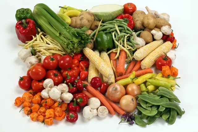 PCOS and weight loss: what to know about food and support